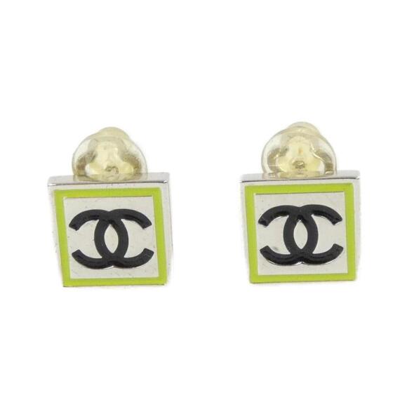 CHANEL Black Earrings - Picture 1 of 3